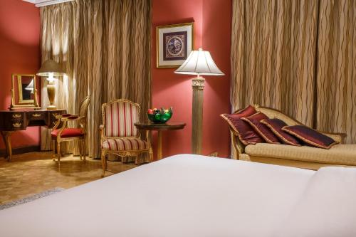 Grand Excelsior Hotel Deira - image 6