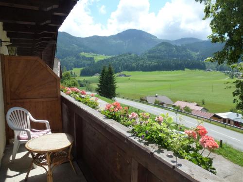 Balcony/terrace, Gasthof Steinbrau in Faistenau