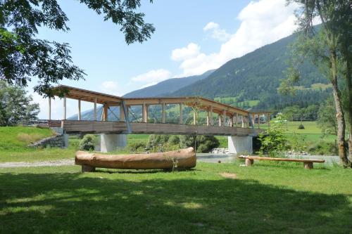 Tuvākā izklaides vieta, Haus Sagmeister in Steinfeld (Carinthia)