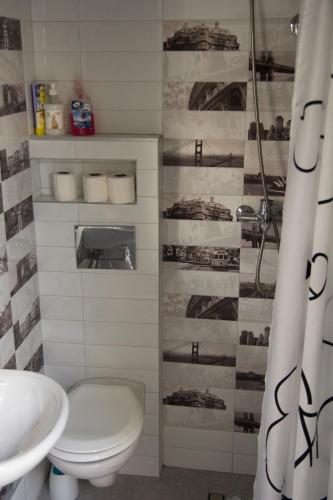 Airport Apartments - main image