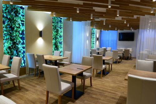 ห้องอาหาร, Penzion Zahradni in เชสกา สกาลิซ