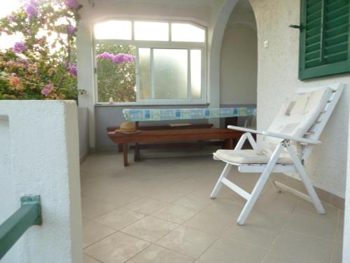 Apartments by the sea Vinisce, Trogir - 13648