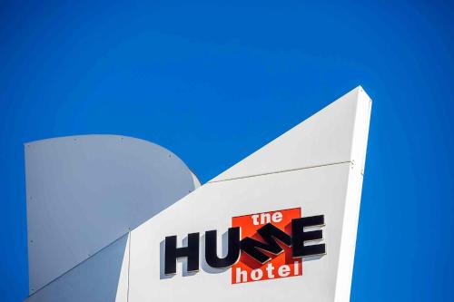 Nightcap at Hume Hotel - main image