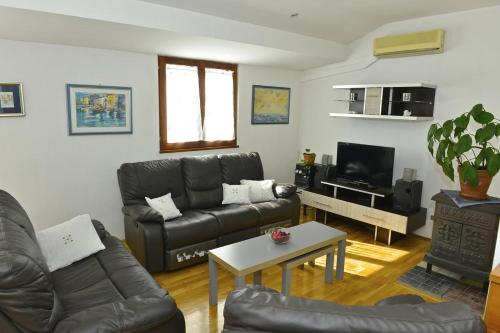 Two-Bedroom Apartment with Balcony and Sea View room in Apartments by the sea Opatija - 10411