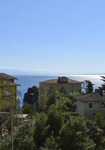 Apartments by the sea Opatija - 10411 - image 7
