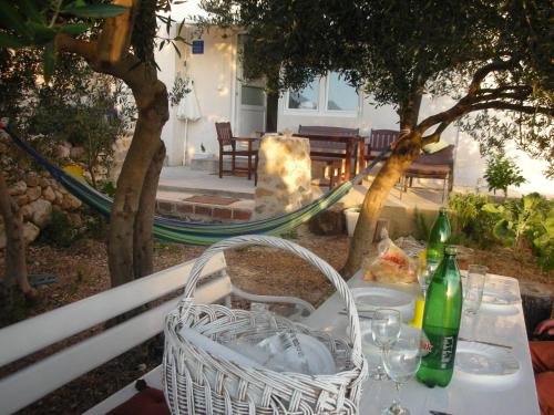 Apartment Croatia Art - image 2