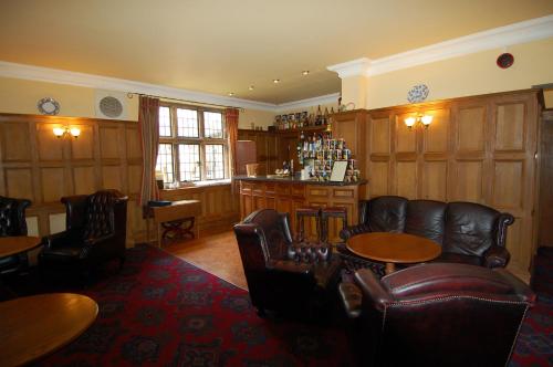 Pub/Lounge, Dunsley Hall Country House Hotel in Dunsley