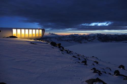 LeapRus Capsule Hotel - image 6