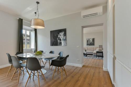 Apartments Florence - Santa Croce Deluxe - image 8