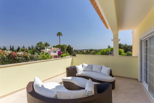 Balcony/terrace, Villa Amarela in Montes de Alvor