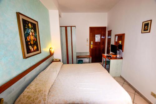 1 twin bed