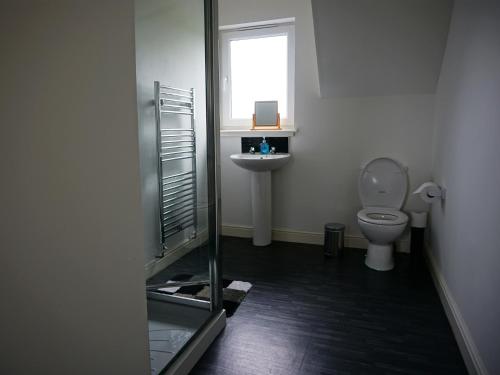 Bathroom, Dha Urlar in Bowmore