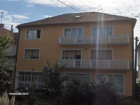 Cane Rooms - image 12