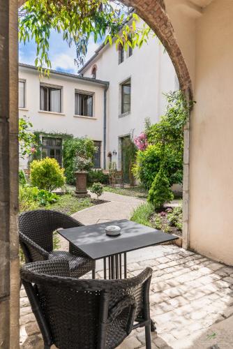 Hôtel Le Sauvage - image 6