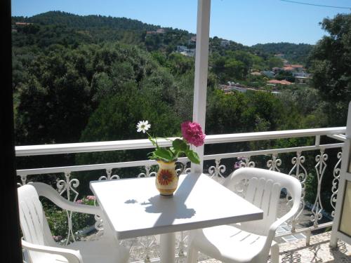 Bellina Studios in Agia Paraskevi