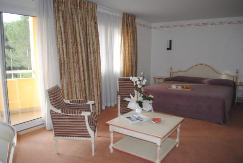 Hôtel Omega - image 4
