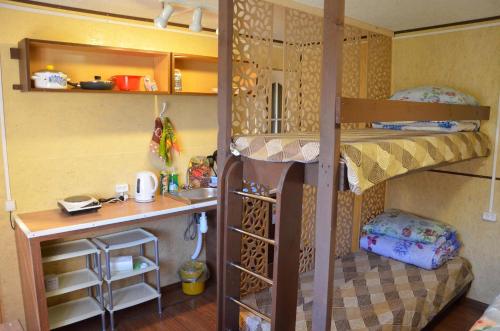Guest House in Zhemchug - image 5