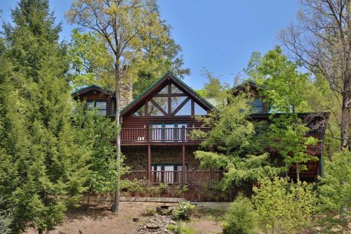 

Black Bear Hideaway - Five Bedroom
