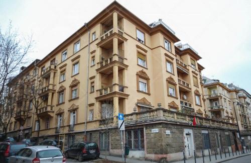 Keleti Károly apartmant