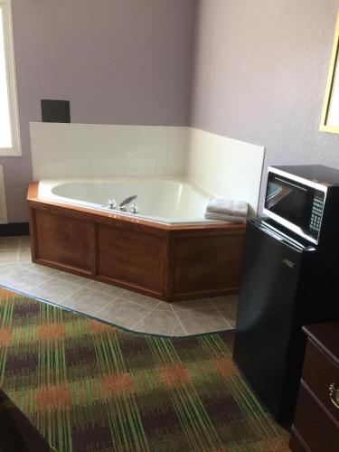 スーパー 8 バイ ウインダム スイート スプリングス