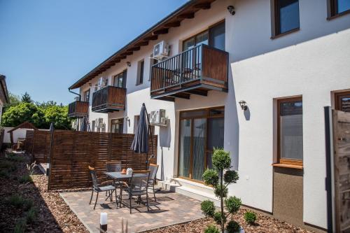 Boka Apartmanház - image 12