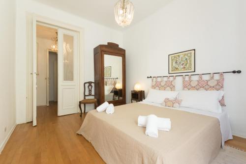 Double Room image 5
