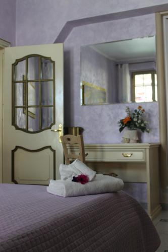 San Peter's Golden Rooms