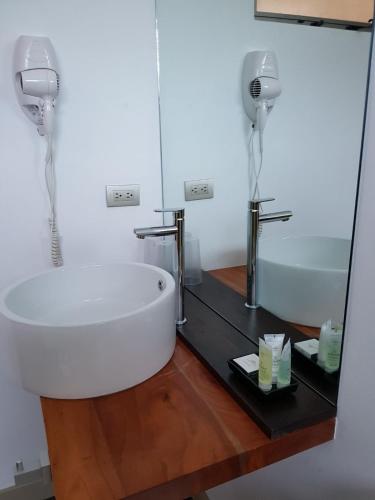 105744401 La Vela Boutique Hotel