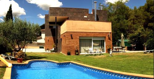 B&B Castellar - Can Vinyals Holiday Home - Bed and Breakfast Castellar