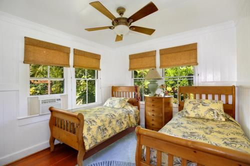 Fern Grotto Inn - image 10