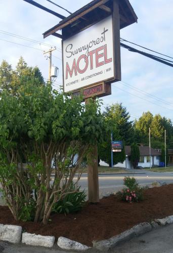 . Sunnycrest Motel