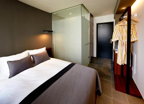 Seoul Hotel ShinShin Myeongdong, Сеул (фото 7)