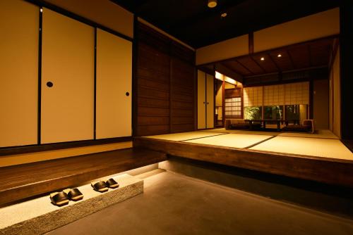 Two-Bedroom Townhouse image 1