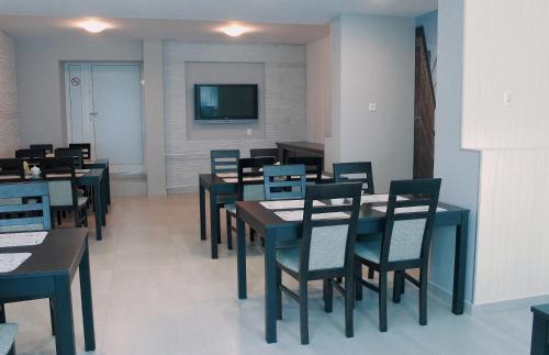 Hotel City - image 6