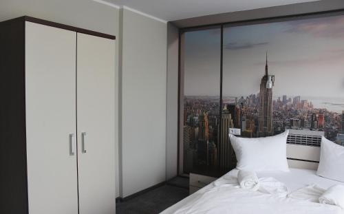 Hotel City - image 7