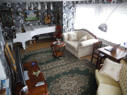 Kuressaare White Villa - image 2