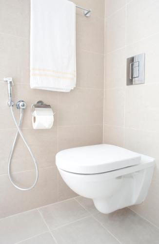 The Villa Kensington - main image