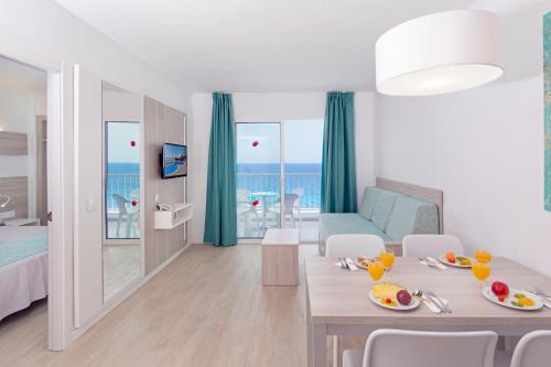 HSM Apartamentos Calas Park - image 3