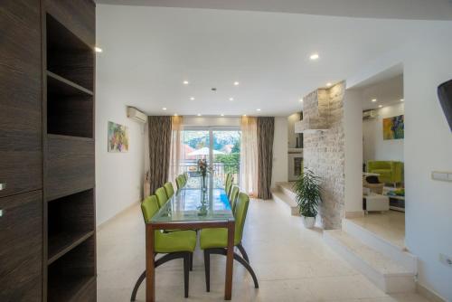 Villa Jasmine - image 14