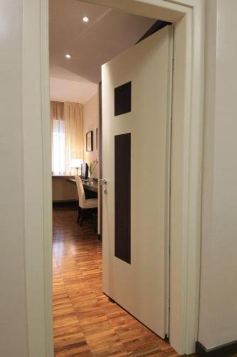 Suitedreams, Rome (photo 10)