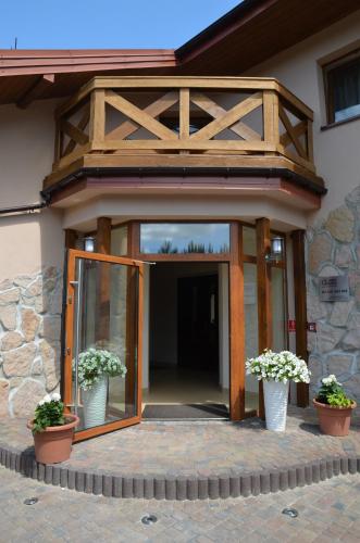 Bejárat, Lesny Zakatek in Smardzewice