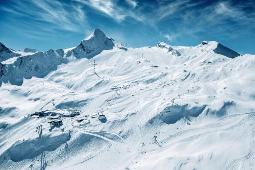 Hotel Künstleralm - image 10