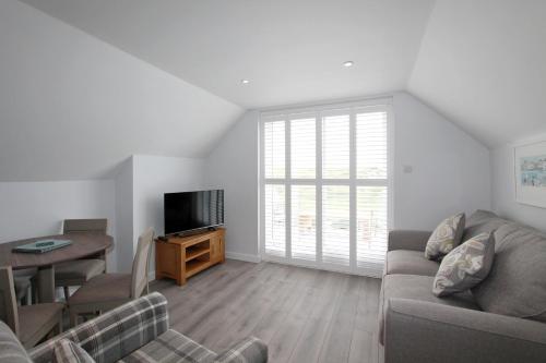 Mawgan Porth Apartments - image 14