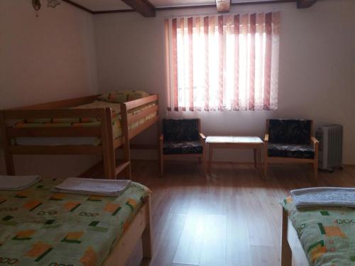 Maksai Vendégház (Maksai Vendeghaz) in Ocna De Sus