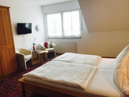 Gastehaus Sebastiani 1.6km von Pölich entfernt