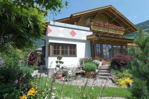  Haus Mattersberger, Pension in Matrei in Osttirol bei Berg