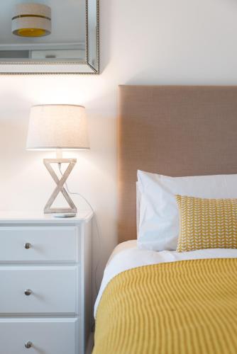 Annandale Street Apartment - image 2
