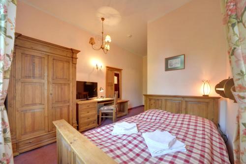 Double Room image 4