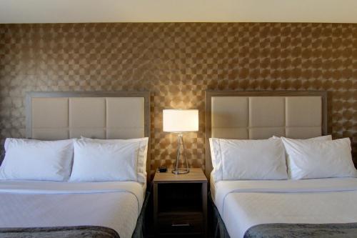 Standard Queen Room with Two Queen Beds