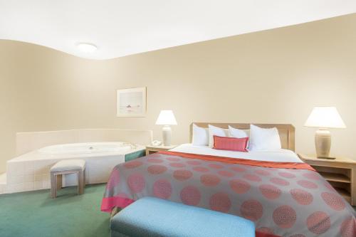 room detail thumbnail 0